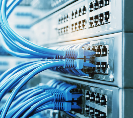 Instalación y mantenimiento de redes, cableado y telefonía para empresas.